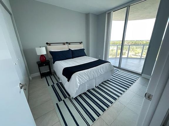 5th image of 3000 Oasis Grand Blvd APT 1107