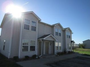 285 N Evergreen St, Gardner, KS 66030