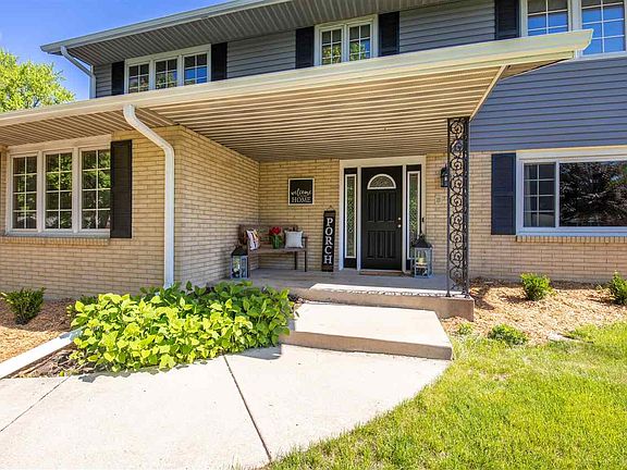 2nd image of 5780 Clarendon Dr