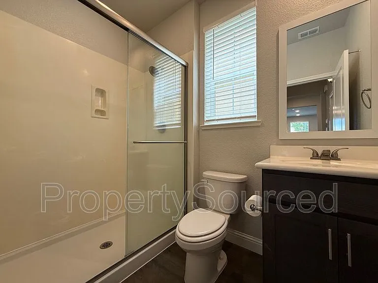 948 Posey St — Photo 20