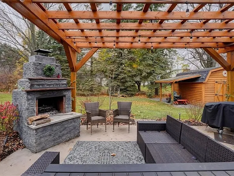 23 Fairview Dr — Photo 26