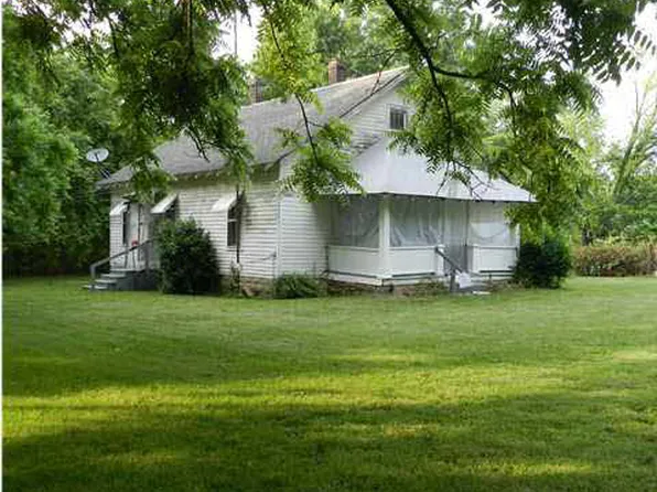 1772 E Giro Rd, Hazleton, IN 47640
