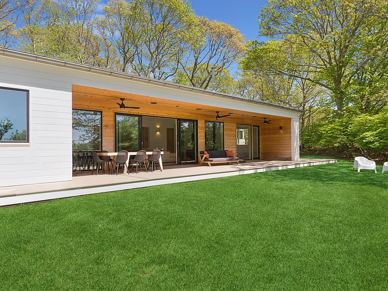6710 Soundview Ave — Photo 31