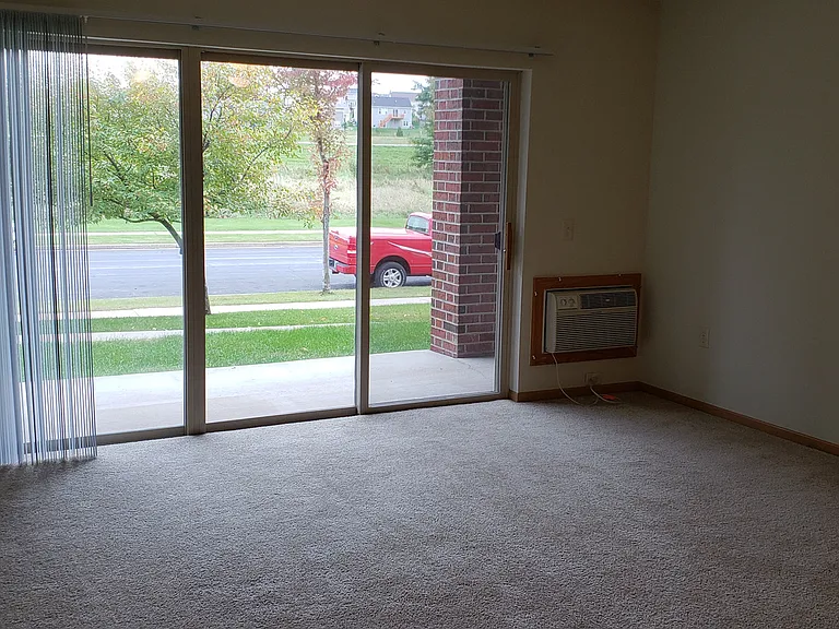 Prairie Crest Apartments — Photo 33