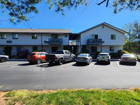 20 Delar Pkwy APT 413, Franklin Park, NJ 08823
