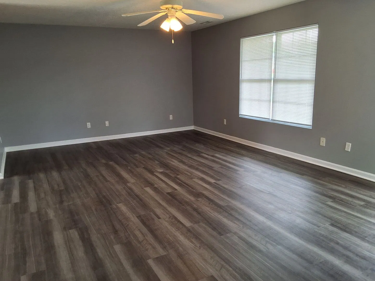 21 Astaire Drive — Photo 2