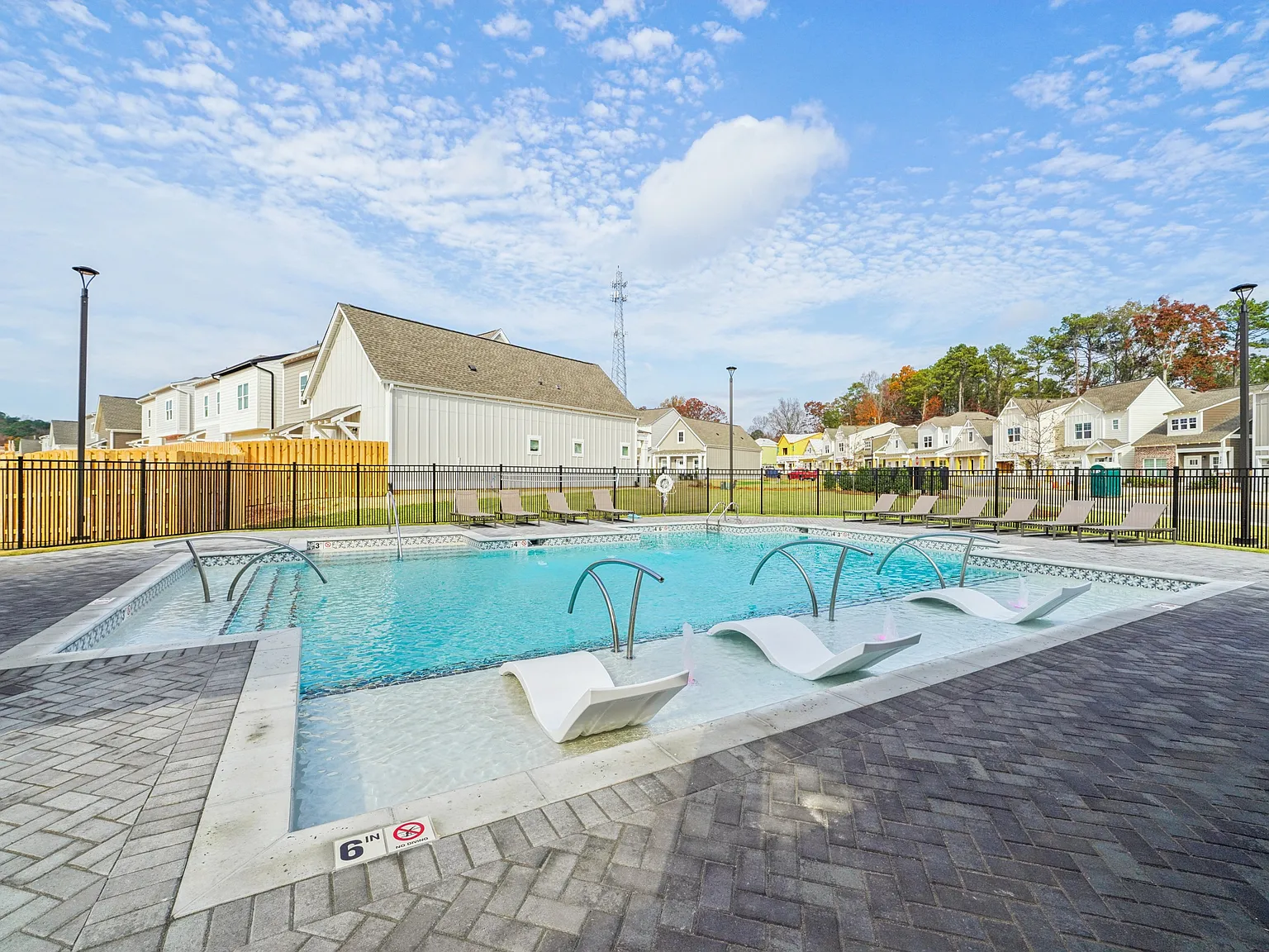 Turnberry Park Apartments and Homes — Photo 4