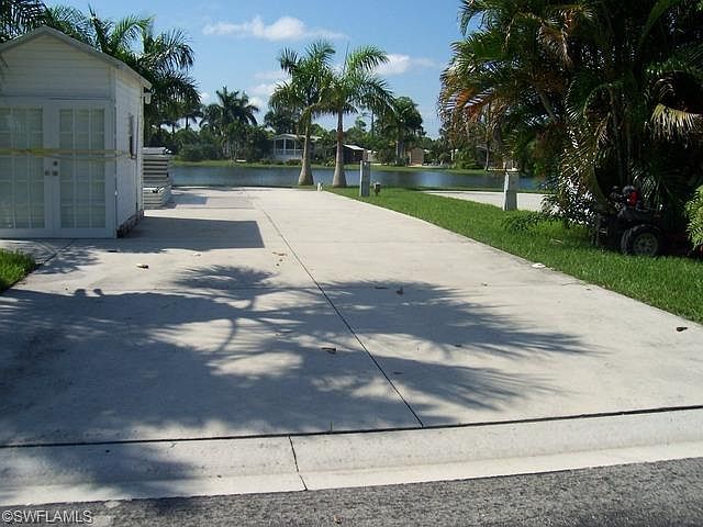 2nd image of 1217 Diamond Lake Cir