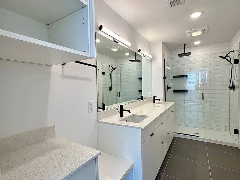 6115 Nieman Rd #6113B — Photo 9