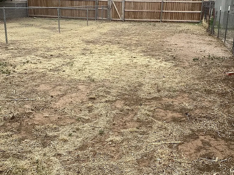 704 S Abilene Ave — Photo 11