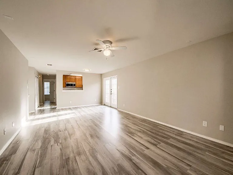11014 Buckskin Bnd — Photo 3
