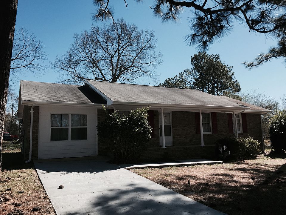 2nd image of 20 Carnation Cir