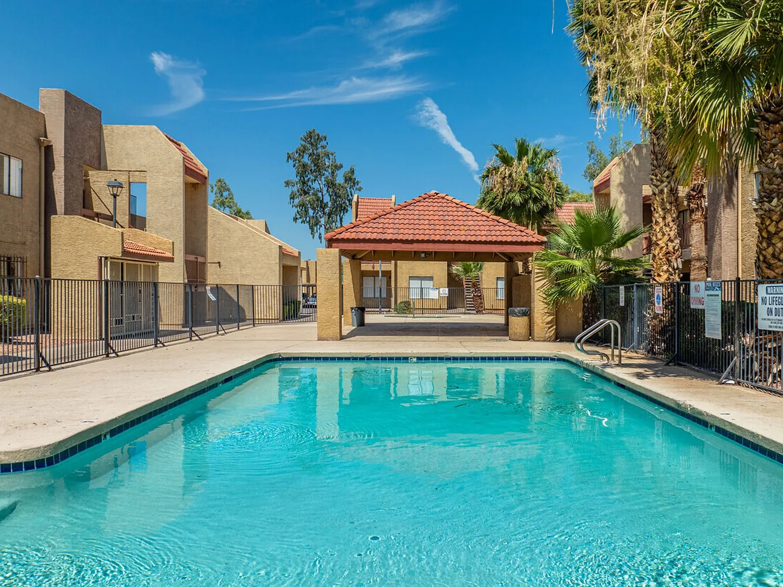 Casa Sol Apartments — Photo 4