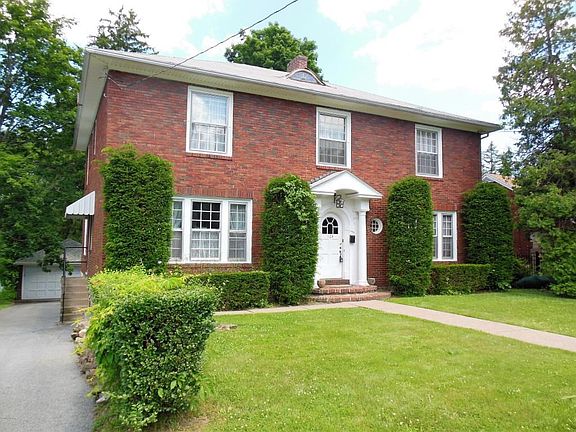 Detached Garage at Back of House
