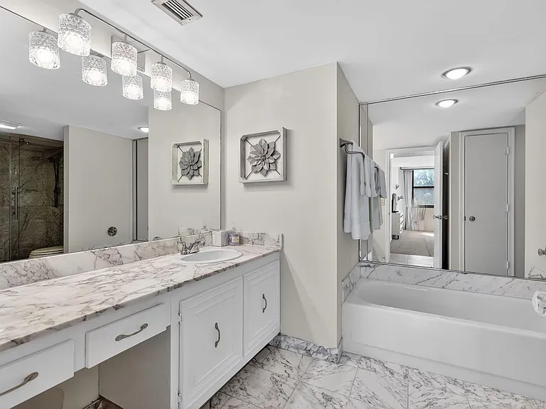 3400 N Ocean Dr #408 — Photo 8