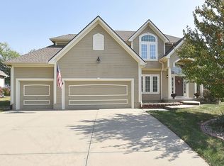 7225 N Tullis Ave, Kansas City, MO 64158