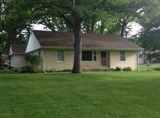 5474 McFarland Rd, Loves Park, IL 61111