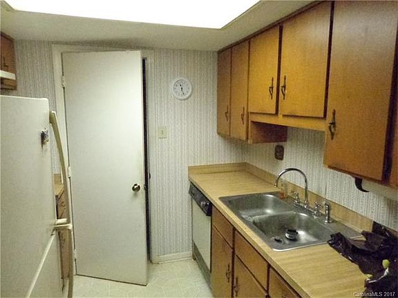 5th image of 2507 Kilborne Dr APT E
