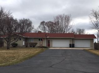 15471 241st St, Cold Spring, MN 56320