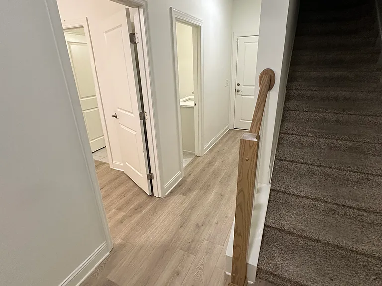 436 Portsdale Dr — Photo 7