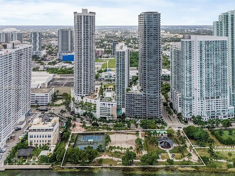 1750 N Bayshore Dr #3605 — Photo 17