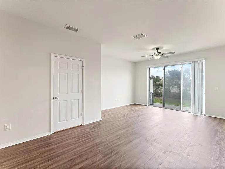 4912 White Sanderling Ct — Photo 10