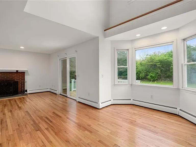 43 Bluegrass Dr — Photo 13