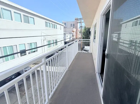 11835-37 Dorothy St., 11835-37 Dorothy St #11835-10, Los Angeles, CA 90049