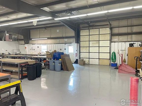 5th image of 219 N Timberline Rd