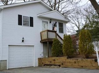 28 Prospect St, North Providence, RI 02904
