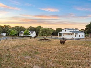 1990 Middle Two Rock Rd, Petaluma, CA 94952