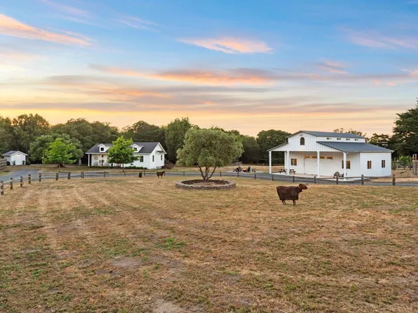 1990 Middle Two Rock Road, Petaluma, CA 94952