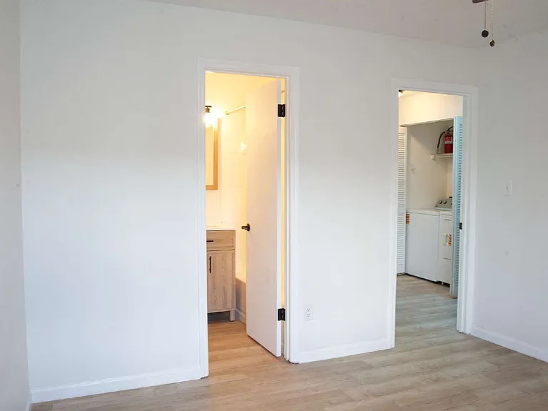 1339 Airport Dr #H9 — Photo 8