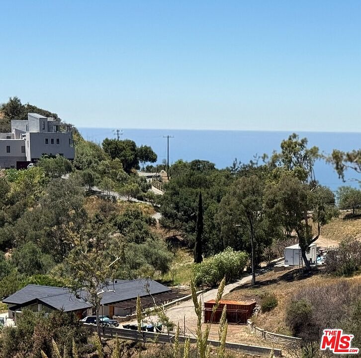 1st image of 2840 Tuna Canyon Rd