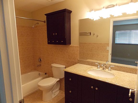4th image of 725 Northlake 12 Blvd