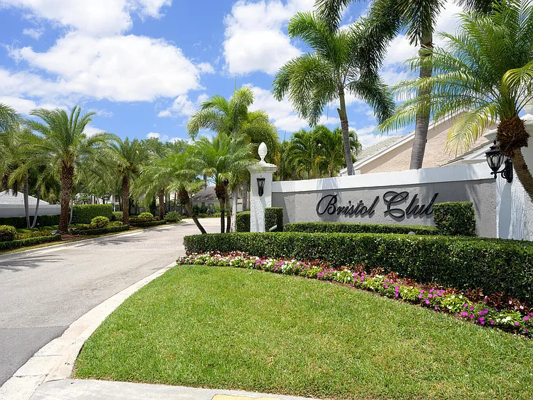 32 Admirals Ct — Photo 2