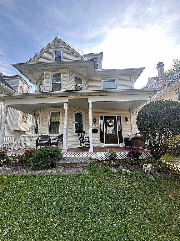 Primary listing photo