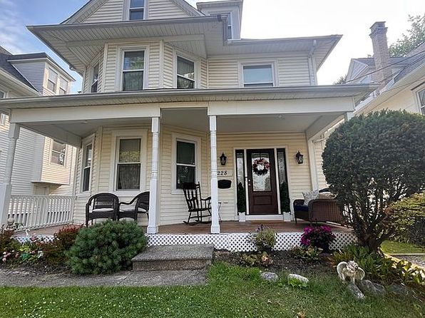 228 Centre St