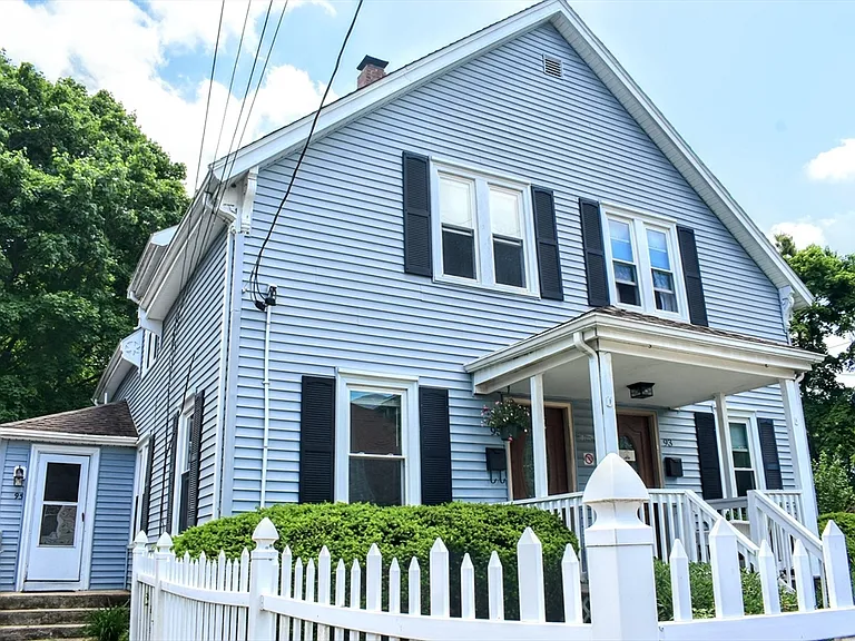 95 Temple St #1 — Photo 8