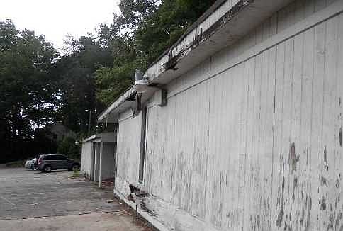 2nd image of 3906 Augusta Rd