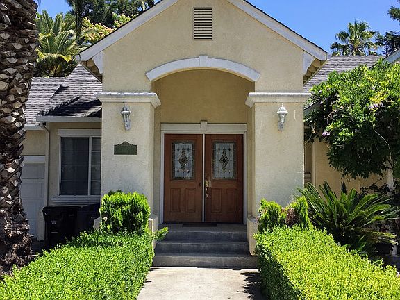 3rd image of 226 N Murphy Ave