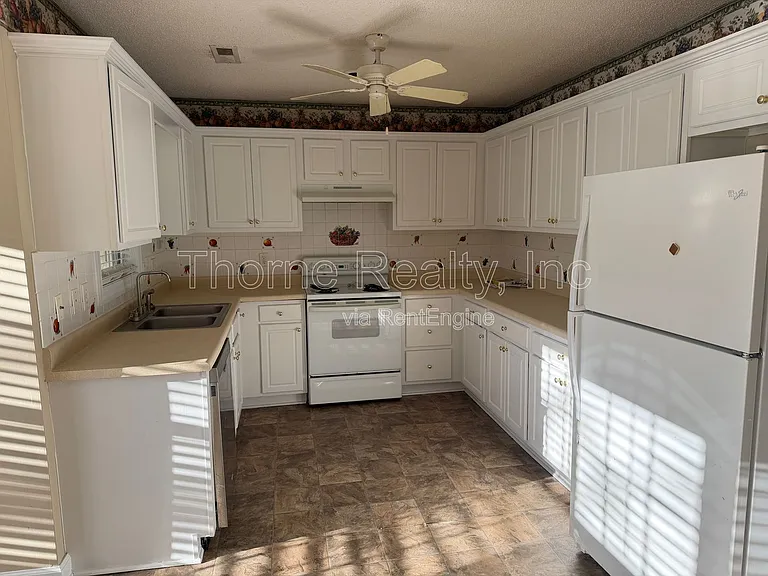 133 Juniper Ct — Photo 13