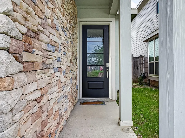 5558 Amber Brook Ln — Photo 9