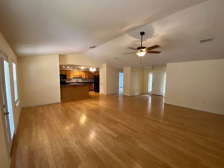 193 Lakeview Loop — Photo 7