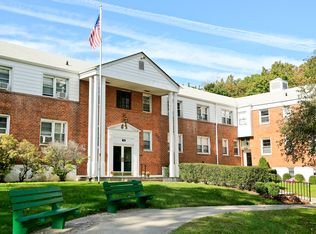 12 South Rd APT 1I, Harrison, NY 10528