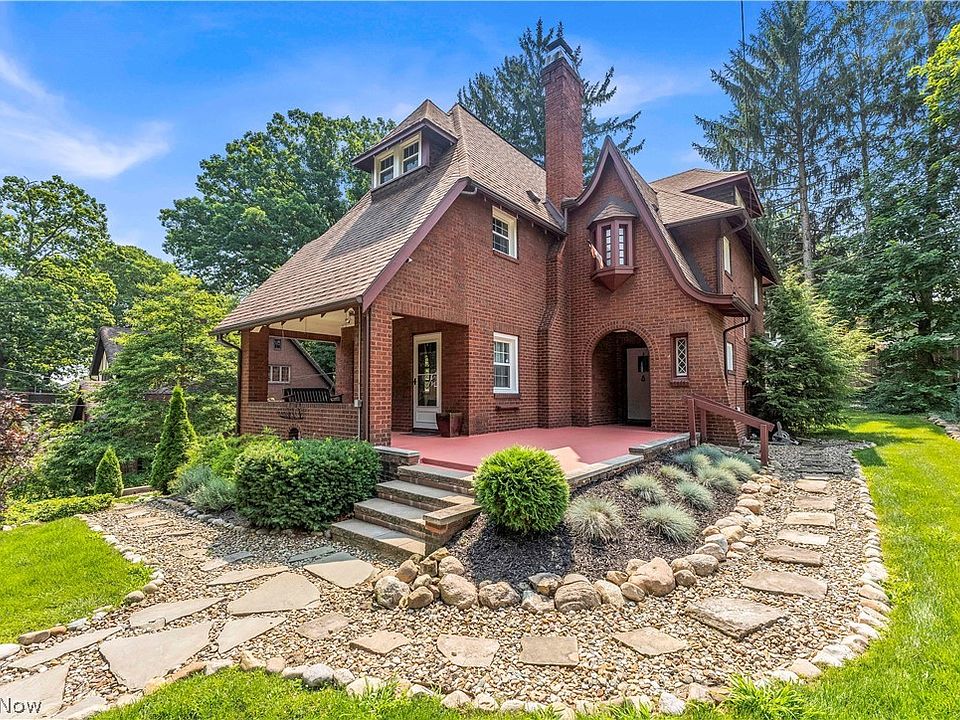 1st image of 748 Evergreen Dr