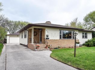210 21st Ave N, Fargo, ND 58102