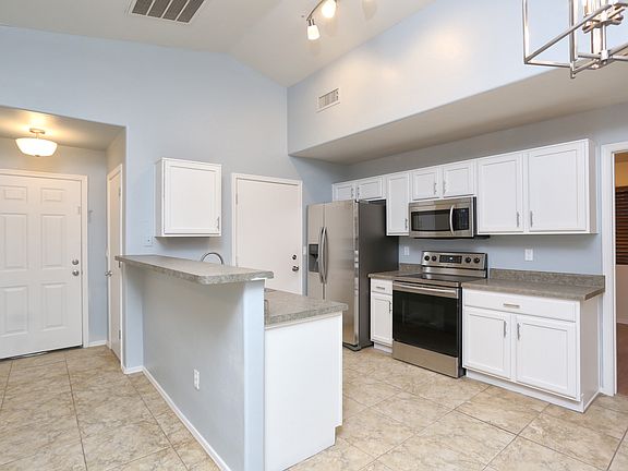 5th image of 8610 S Desert Dove Dr