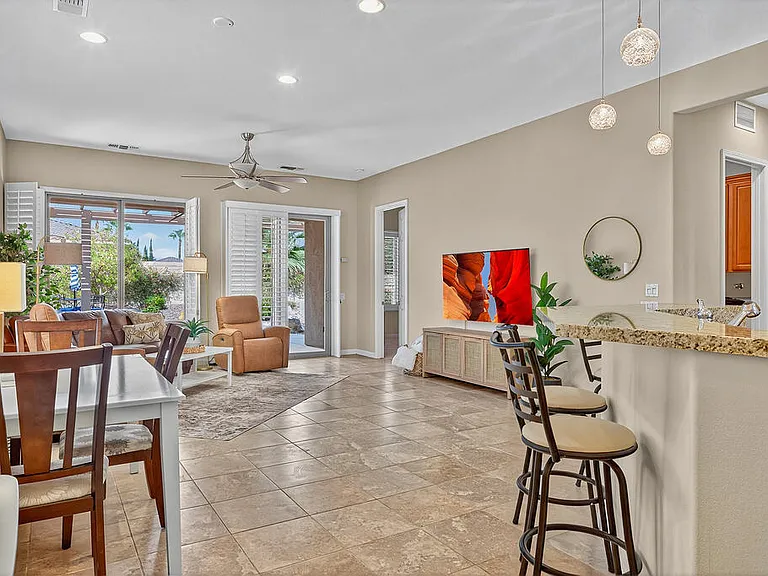40751 Calle Los Osos — Photo 2