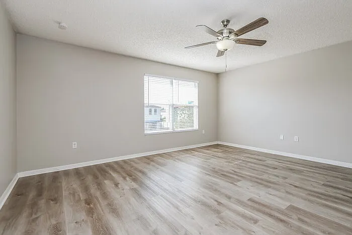 4648 Fairy Tale Cir — Photo 5